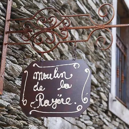 Les Gites Du Moulin De La Rayere